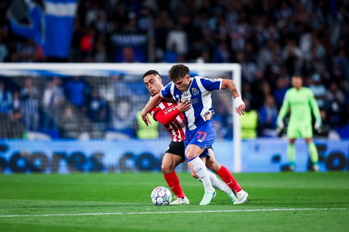 CantodoFCP's tweet photo. Nada a dizer sobre o resultado e isso é que incomoda.

O que falhou hoje na vossa opinião, portistas? 

#FCPorto #FCPPSV #UCL https://t.co/nbk530YB36