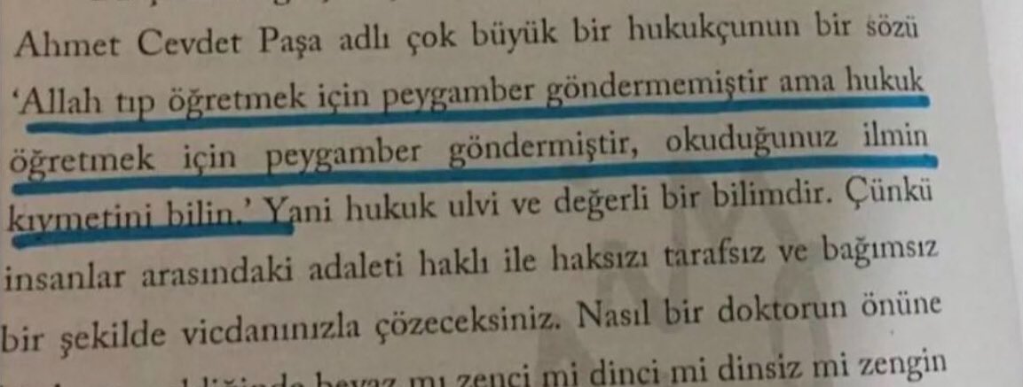 _loveyer's tweet photo. o sırada herhangi bir hukuk fakültesi açılış dersi https://t.co/xMOEm00Elx