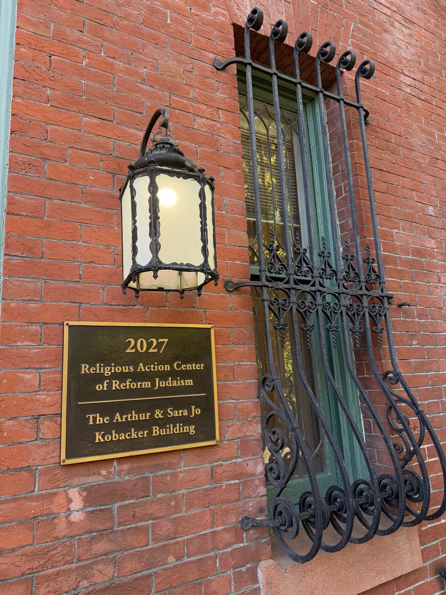 DrAlHathaway's tweet photo. During the 60’s this office was used when the civil rights and voting rights legislation was being written. Key players were Rev Dr Martin Luther King Jr and Clarence Mitchell Jr. https://t.co/1UDrRz53T8