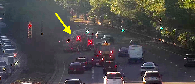Clt_TrafficGuy's tweet photo. Harris Blvd WB after I-85,
TWO LEFT lanes blocked. https://t.co/SMncFEnNvx