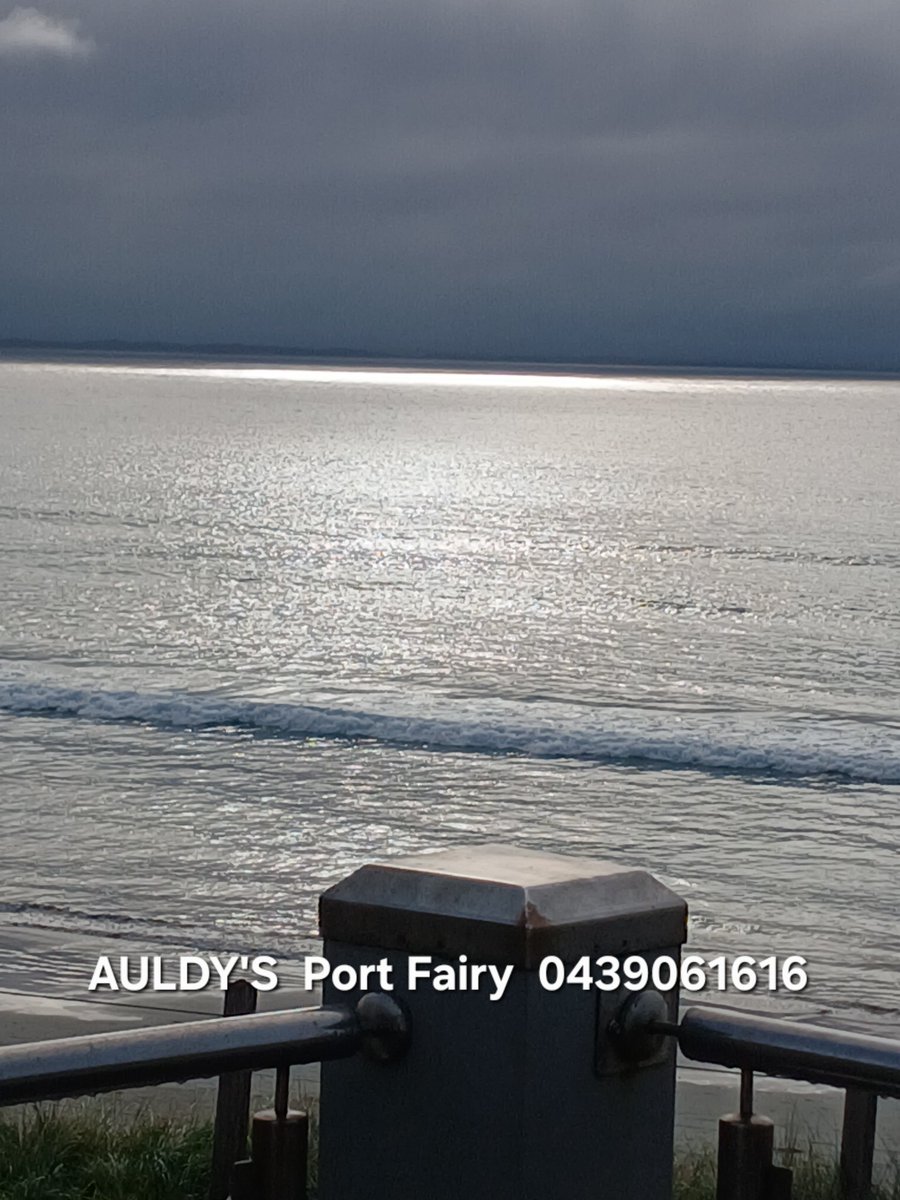 auldtim's tweet photo. Amazing October Wed at AULDYS accommodation East Beach Port Fairy #love #beach #spring https://t.co/6TM95vLoDm