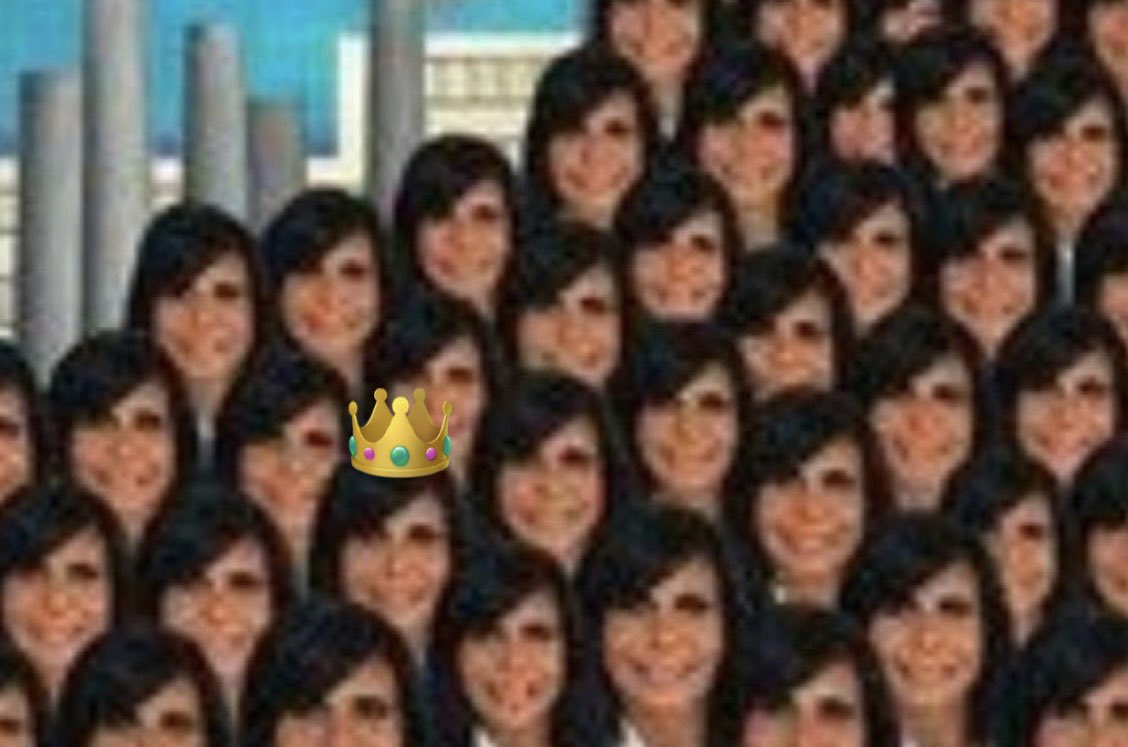 miguelddiman's tweet photo. aquela pessoa postando foto de feliz aniversário https://t.co/mxz9ZpSNTB