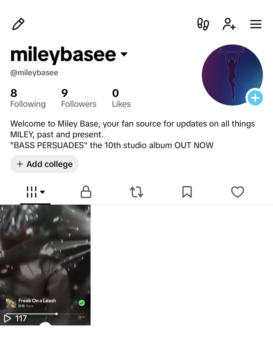 MileyBasee's tweet photo. The official Miley Base Instagram and (remade) Tiktok accounts are up! 

Follow to support MILEY content on other platforms 🤍 Thank you. https://t.co/w2DDHgm3O6