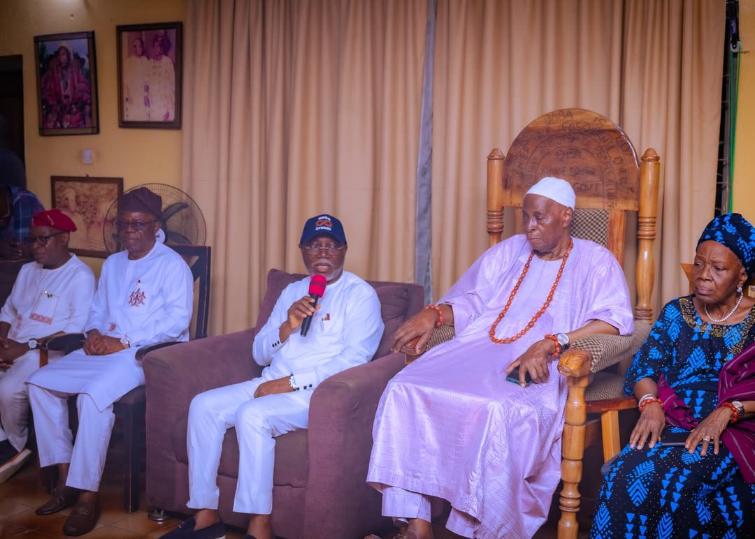 OndoStateOnline's tweet photo. FASORANTI: GOV AIYEDATIWA VISITS FAMILY, PAYS GLOWING TRIBUTES TO LATE NATIONALIST

• He left us a big pair of shoes to fill – SSG

Ondo State Governor, His Excellency, Hon. Lucky Orimisan Aiyedatiwa, has described the late Pa Reuben Fasoranti as an epitome of humility, kindness and wisdom, saying the elder statesman continued to positively influence government decisions even at an advanced age.

Governor Aiyedatiwa, who spoke during a condolence visit to the deceased’s residence, said he was shocked by the news of his death, despite his age of 100 years.

“Even at that age, Baba was still influencing decisions of government. That is to tell you that he was still mentally sound,” Governor Aiyedatiwa said.

He described Fasoranti as a great educator whose impact extended across generations, noting that many people whose lives he shaped had become prominent men and women across the globe.

“We cannot but celebrate his life and times. We are not mourning. We are just celebrating and thanking God for a life that was well lived,” he said.

The governor described the deceased as a man of humility, kindness and calmness, with the knowledge and inner strength to generate and execute ideas.

He added that Fasoranti’s death was peaceful, without the prolonged suffering associated with illness and repeated hospital visits.

“He slept, and that was it,” he said, praying that those left behind would imbibe the late leader’s virtues and make meaningful contributions to society.

In his remarks, the Secretary to the State Government, Dr Taiwo Fasoranti, said the family was grateful for the governor’s visit and would celebrate their father’s life rather than mourn his death.

He said the late elder statesman often told the family that he had a covenant with God to depart whenever he reached 100, and repeatedly instructed them not to cry when he dies.

“We are not mourning Baba. We are rejoicing. Baba has left us a big pair of shoes to step into, but we can only thank God for the legacy of firmness, resilience, hard work and love that he left us with,” he said.

Dr. Taiwo described his father as a devoted parent who remained involved in his children’s lives from elementary school through university.

The SSG said the family would miss his presence and wise counsel, describing him as a man of few words who communicated his message quietly but effectively.

He appealed for prayers for the family as it adjusts to the loss, acknowledging the challenge of filling the vacuum left by their father.

The Governor was accompanied by the Deputy Governor, Dr Olayide Adelami; Chief of Staff, Prince Segun Omojuwa; Head of Service, Chief Segun Odusanya; Member representing Ondo East/Ondo West Federal Constituency in the House of Representatives, Hon. Abiola Mankinde and members of the State Executive Council. 

Also present at the residence during the visit were former Deputy Governor, Alhaji Abdulazeez Oluboyo; the Olu of Ilu Abo, Oba Olu Falae; rhe Iresi of Osi, Oba Samuel Olajide Okunato; Chairman, Akure South Local Government, Hon. Gbenga Fasua and Afenifere chieftains, including Chief Femi Aluko and Chief Korede Duyile.

Prince Ebenezer Adeniyan, 
Chief Press Secretary to the Governor of Ondo State. 
October 20, 2026.