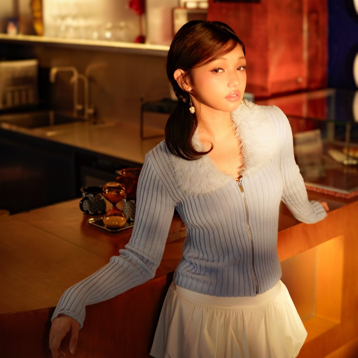 gehlee_gdangca's tweet photo. official cover photo for 'Closer' out now this fridayyyy ! :D

pre-save here cutie pie: 
https://t.co/NoFtk5QKCi https://t.co/8RVOqtsSnJ
