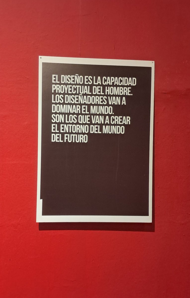 tedecanelia's tweet photo. fuimos a la muestra d rocambole mi artista y diseñador gráfico favorito d toda la historia la pasé bomba https://t.co/mlJMj87Yca