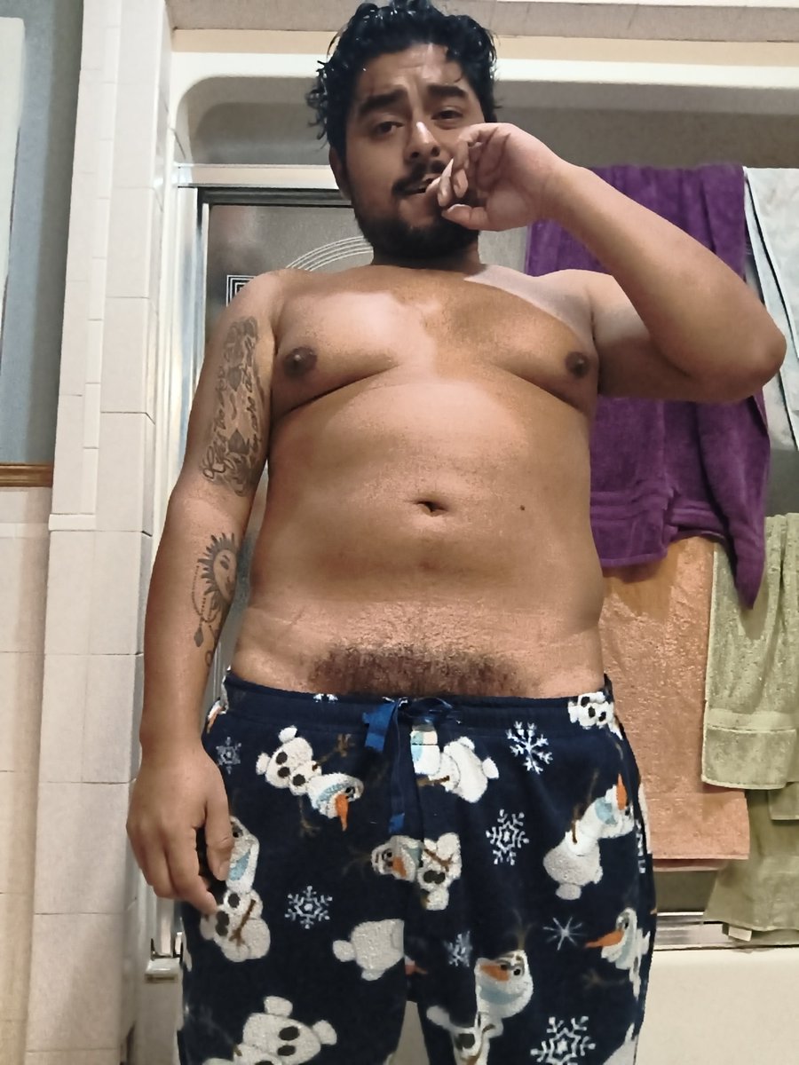 NipplePapi's tweet photo. There's a carrot for you in there
#bushybro #hairycock #hairydick #nipplepapi https://t.co/BjF1fnAkej