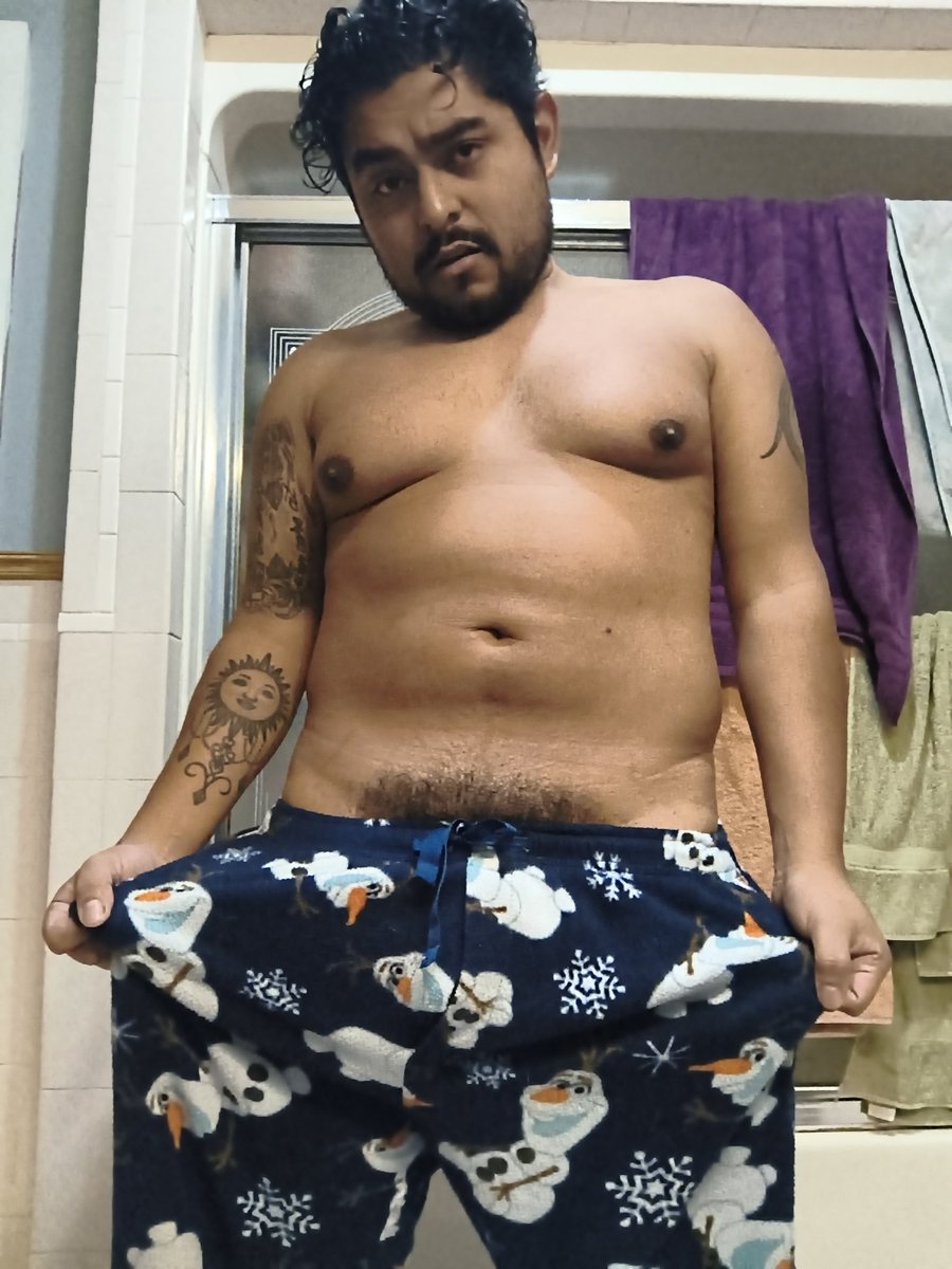 NipplePapi's tweet photo. There's a carrot for you in there
#bushybro #hairycock #hairydick #nipplepapi https://t.co/BjF1fnAkej