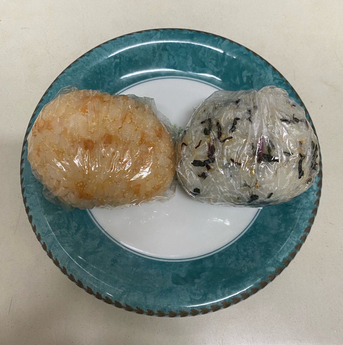 naaamiii1's tweet photo. 毎日🍙つくってるのに、やっと撮影できた〜！

#OnigiriAction https://t.co/a6dnMksLxi