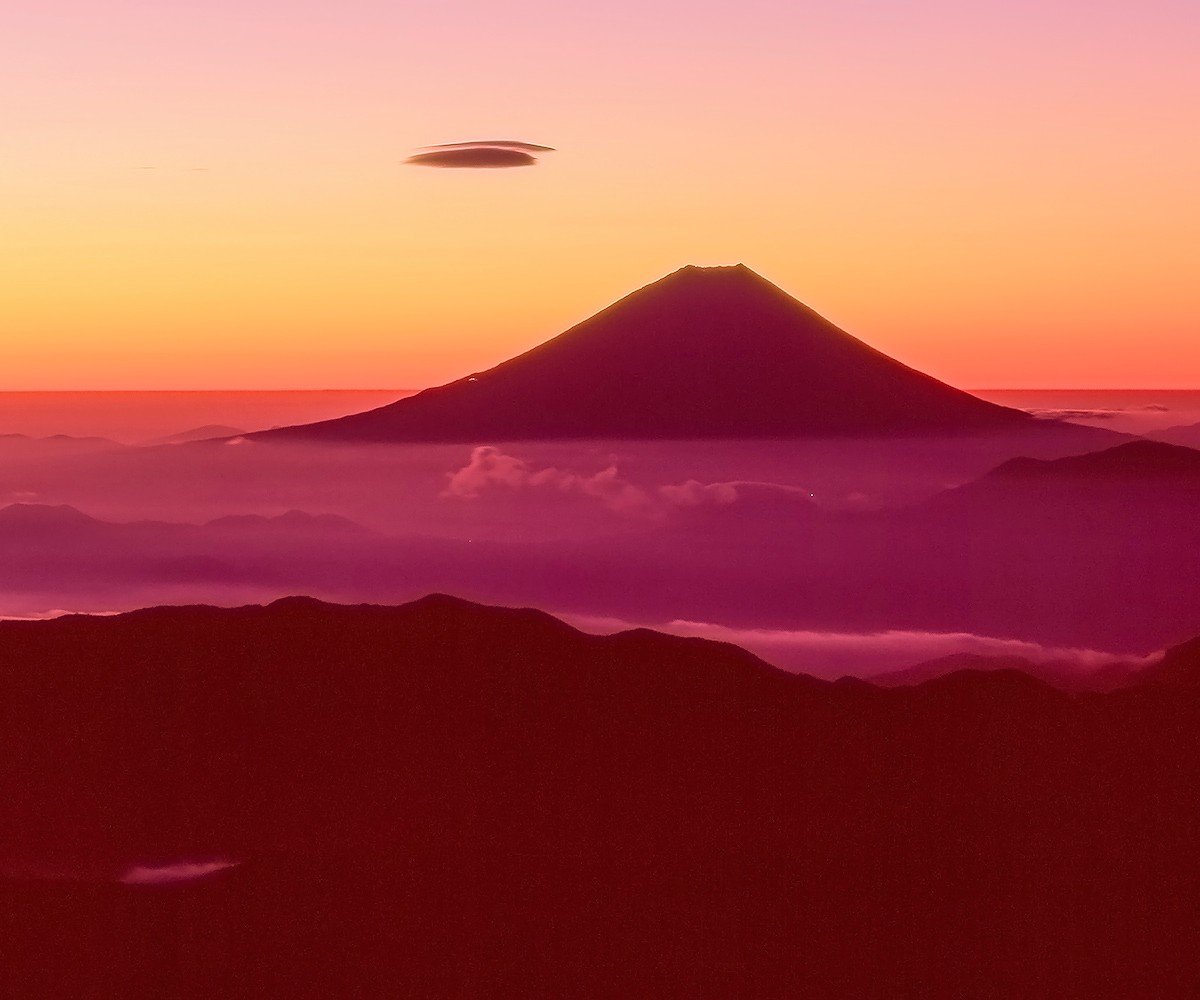 hina21no3's tweet photo. 夜明けの色

北岳で以前撮影
#富士山　#夜明け　#雲海 https://t.co/nLx5yowNU7