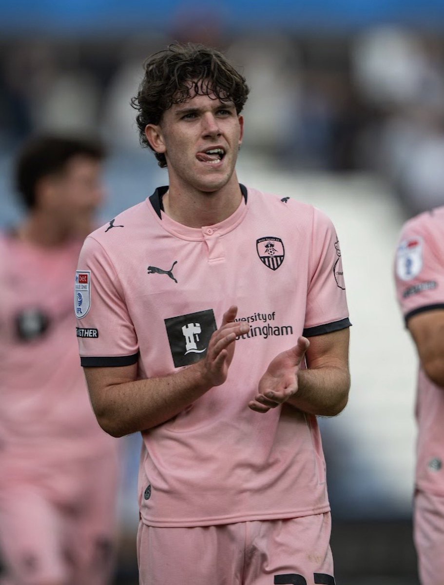 IFBMedia's tweet photo. Talent of the Day - Rory Finneran
Age: 18
Club: Notts County (on loan from Newcastle United)
Position: DM / CM
Strengths: Energy, Ball-Winning, Passing Range, Ball Carrying and Composure
Foot: Both
Height: 177cm

Blackburn’s youngest ever debutant at 15, he joined Newcastle in 2024 and made his senior Ireland debut against Grenada in May, aged just 18.

Now on loan at Notts County in League One, with 1 goal and 1 assist in 8 games, including a late left-footed strike recently against Oxford for his first senior goal.

After the U21s’ win over England, Jim Crawford hailed him and Jacob Devaney as special talents: “Those boys are as Irish as anybody.”