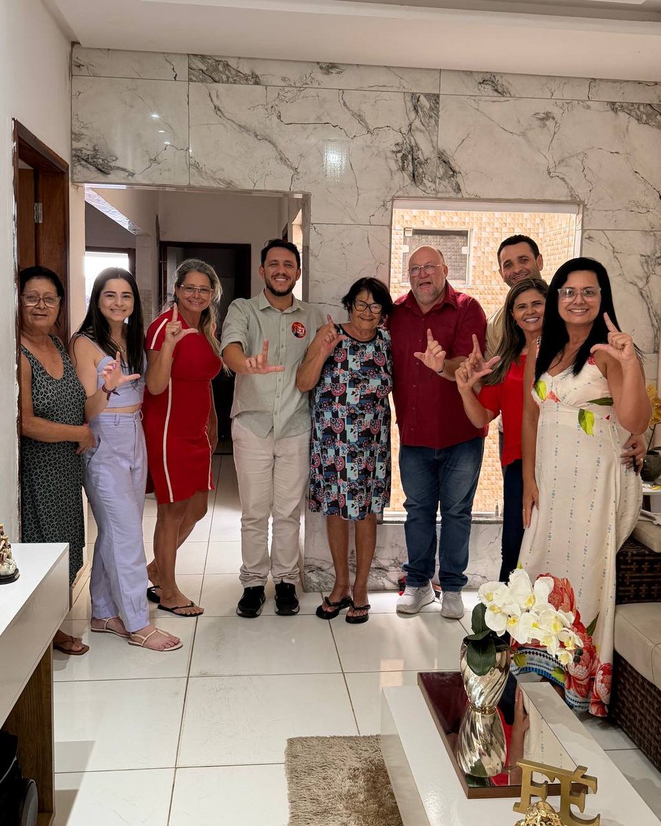 depjoaodanielpt's tweet photo. Hoje estive nas Rádios Itabaiana FM, Xingó FM e Xodó p/ agradecer a confiança e reforçar a reeleição de Lula. Agradeço a Elielma e Olivier, o vereador Flávio do PT e a todos e todas do Agreste e Sertão sergipano! Vamos juntos fortalecer Sergipe e o Brasil com Lula presidente 13! https://t.co/WgHJB8gTQz