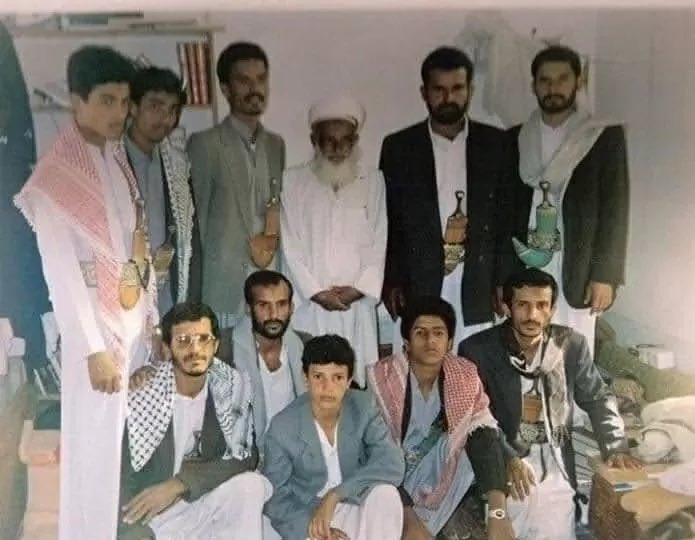San3os1's tweet photo. أقذر أسرتين في تاريخ العرب .. سفكتا دماء آلاف العرب بأوامر فارسية! https://t.co/uUuq0m4Z7R