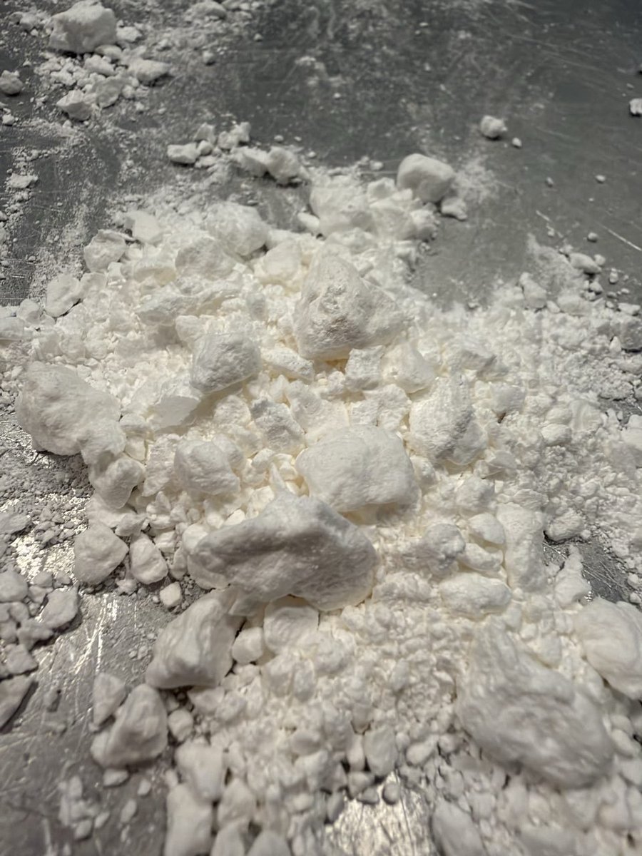 ihtszColorful's tweet photo. 🇳🇱DUTCH SPEED AMPH SULPHATE ☃️

Properly dried, easy on the nose, focus &amp; clarity, take some L-Theanine, and  Magnesium. Then you'll be intune, calm, collected, and have the capacity to accomplish 2 weeks worth of objectives in 3 days. Speed. #everyone https://t.co/JScJX4wlOF