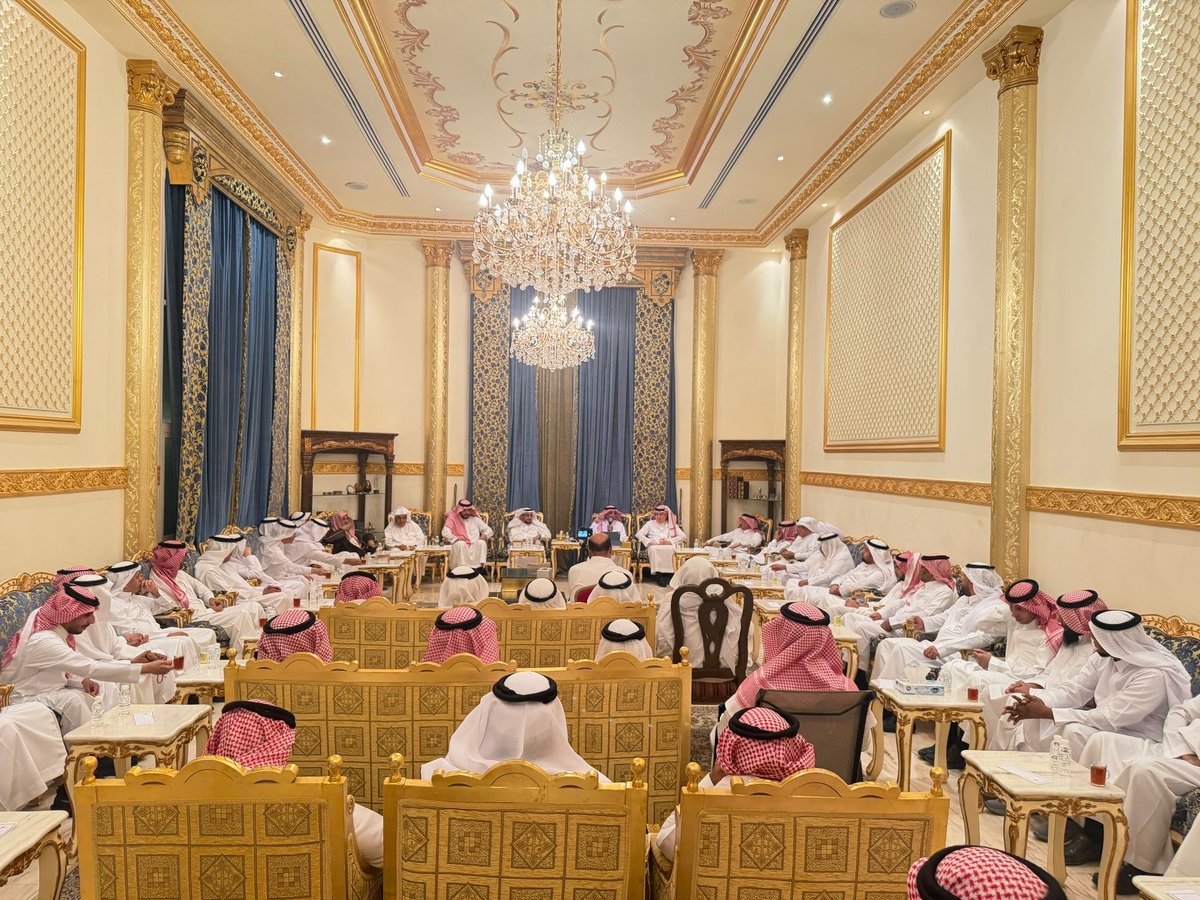ALSALHAN's tweet photo. سعدت هذا المساء بحضور تكريم 
أخي العزيز د. فهد العليان @Dr_Fahaad 

في #ثلوثية د. محمد المشوح بالرياض، 
وذلك تقديرًا لمسيرته الحافلة بالعطاء وإسهاماته النوعية في المجالين الاجتماعي والثقافي.

أمسية استثنائية، عشنا خلالها محطات إنسانية ملهمة من مسيرته المشرّفة ، بما تحمله من قيم الوفاء والعطاء.

كل الشكر للقائمين على @tholothia على هذه اللفتة الكريمة ، وأصدق التهاني لأخي الغالي 
د. فهد بهذا التكريم المستحق.