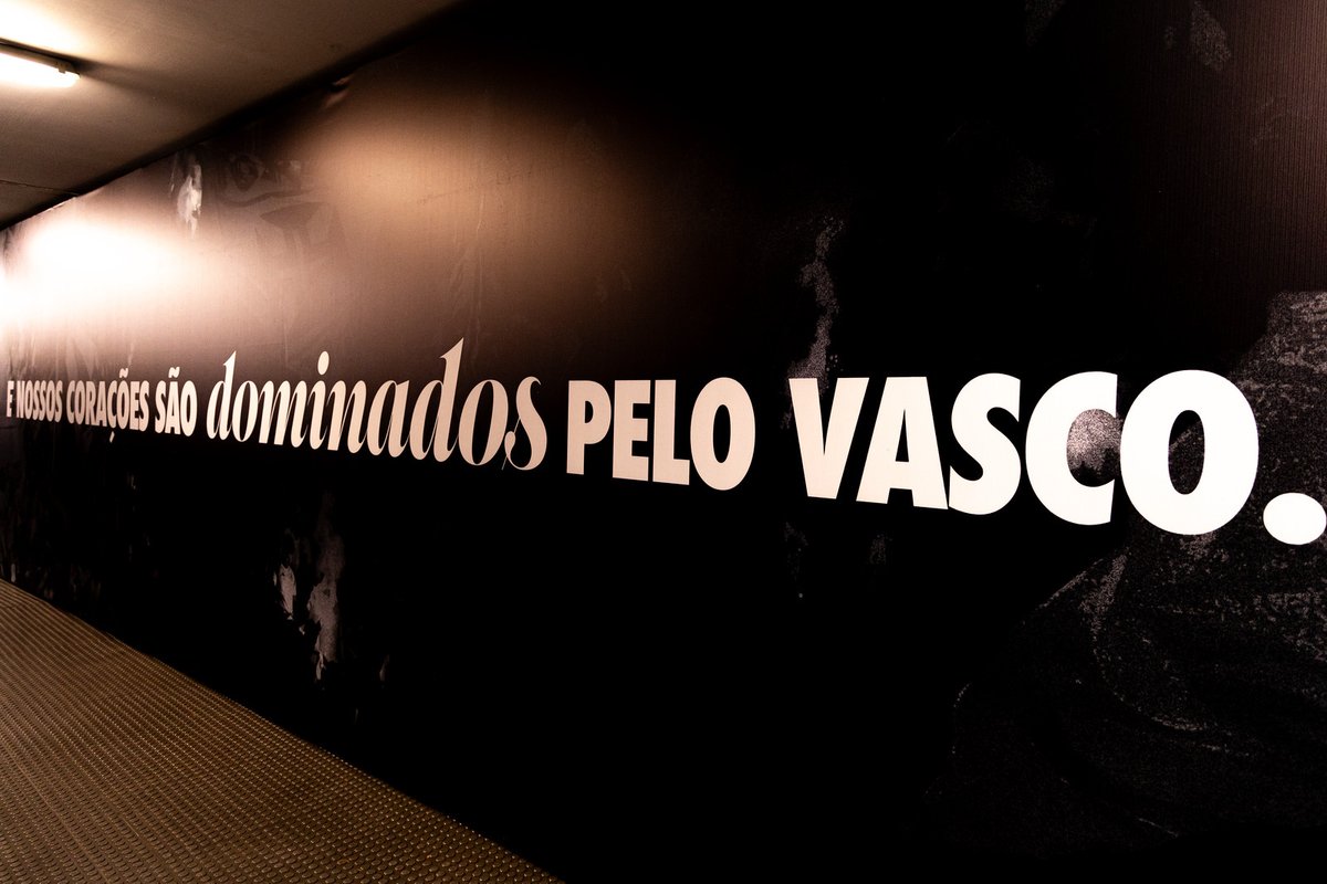 VascodaGama's tweet photo. SOMOS DOMINADOS PELOS NOSSOS CORAÇÕES. ❤️💢

📸: Matheus Lima | #VascoDaGama

#VASxBOC
#Sudamericana2026