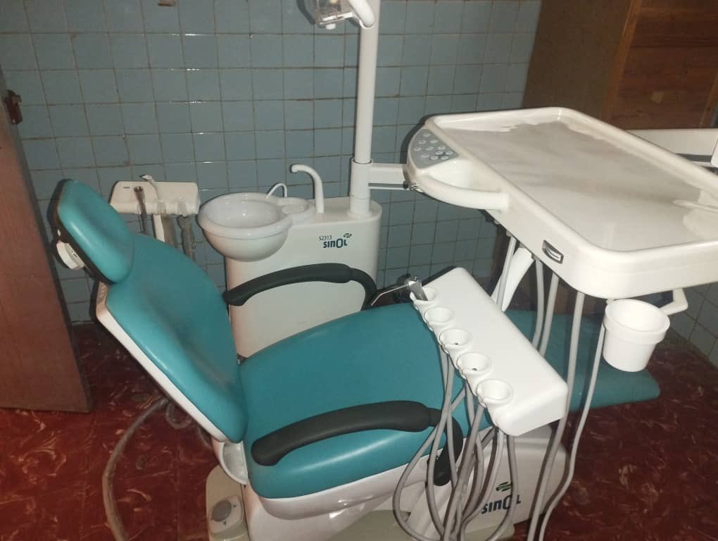 informatico_DGS's tweet photo. Instalación de un nuevo sillón de Estomatologia en la clínica de Pedro Betancourt al servicio del pueblo Betancurence.
*#SiporCuba. https://t.co/Dc37em94Mk