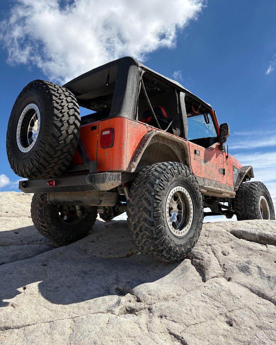 SimpleTire's tweet photo. We spy with our little eyes sick rubber, epic rock crawls... & a wild Chris photobomb. 😎🛞👀 A few weeks back the team escaped to Little Moab for some camping, wheeling, & solid tire testing. We put our Jeep YJ to work on @atturotires Trail Blade X/Ts & threw our Jeep TJ at the slickrock on @NittoTire Trail Grappler M/Ts... & both setups chewed up every line we threw at 'em! 🏕️⛰️

Ready to gear up your own rig for weekend trail escapes? Tap the link below to check out fresh rubber before your next trip!

🔗: https://t.co/MnaVrJeksJ