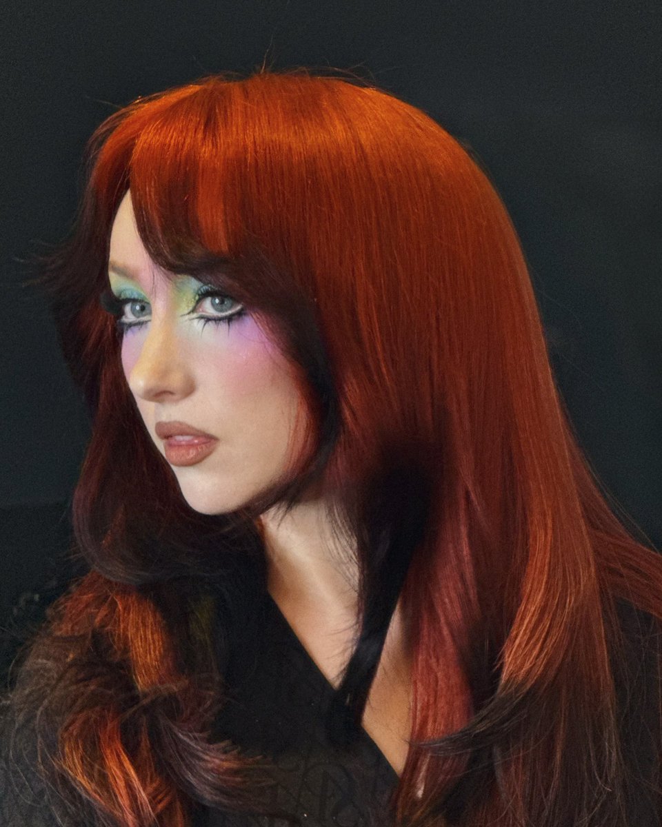 dailyroan's tweet photo. close-up look at chappell roan’s hair and makeup for her appearance at charli xcx’s show in LA! ⋆.˚˖࿔ ࣪ https://t.co/ETuv67aB1M