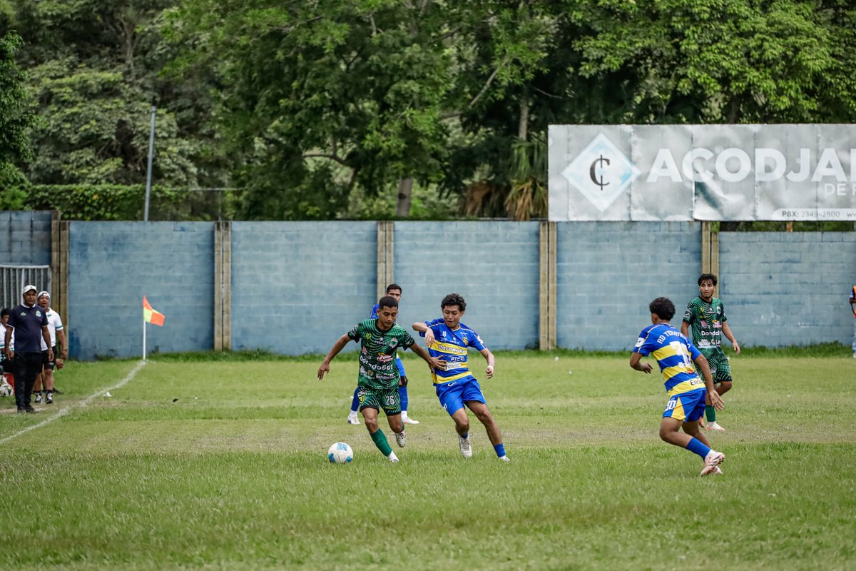 Cd_Dragon_sv's tweet photo. Liga de Ascenso | Copa Fox
#Jornada11
๐๐ป๐ถ๐ฐ๐ถ๐ฎ ๐ฒ๐น ๐๐ฒ๐ด๐๐ป๐ฑ๐ผ ๐๐ถ๐ฒ๐บ๐ฝ๐ผ
A.D Tenancingo 0โฃ
๐
C.D Dragรณn 0โฃ
ยกVAMOS DRAGรN! ๐ฅ๐ฒ
#SomosDragรณn #CopaFox https://t.co/JhiLxsz7qi