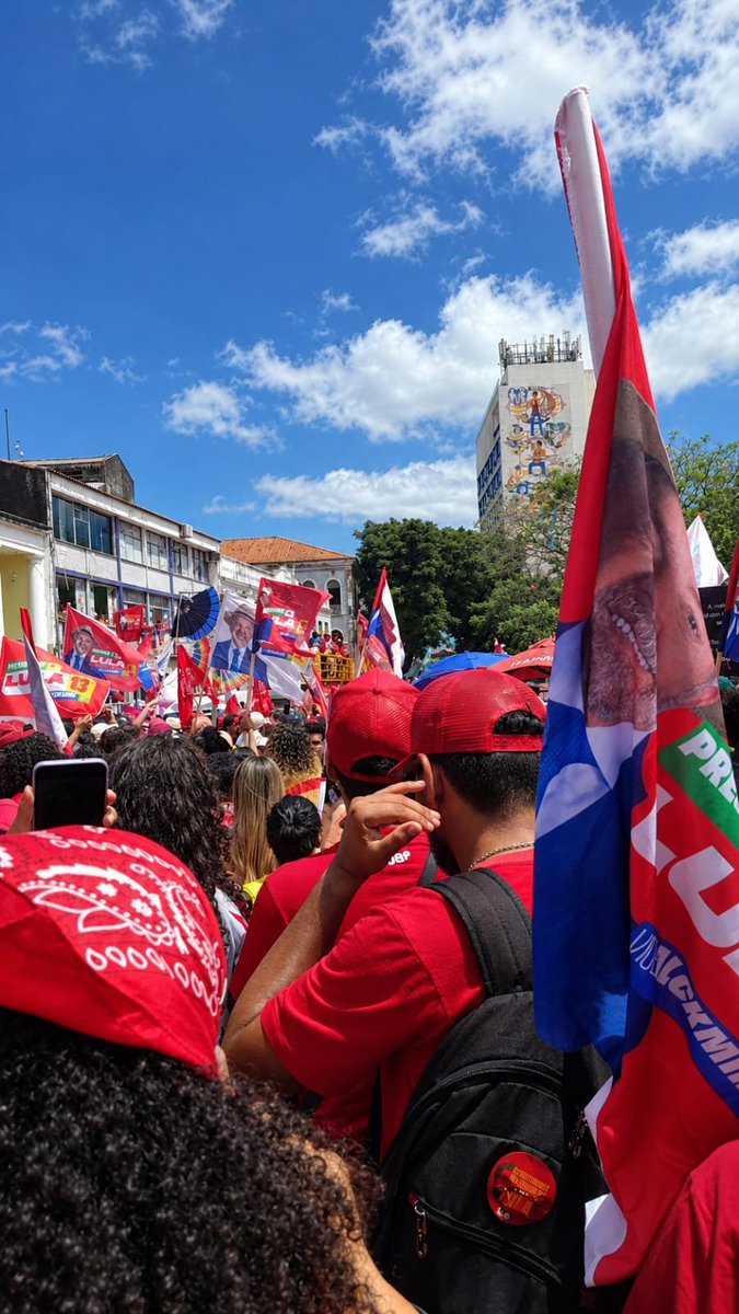 nandxz_7's tweet photo. Em terra de Bumba Meu Boi, miliciano não se cria.
#LulaAbriuOSigiloFlavioArregou 
#ExplicaOCasoAnaClaraFlavio https://t.co/tU6EsNAJij