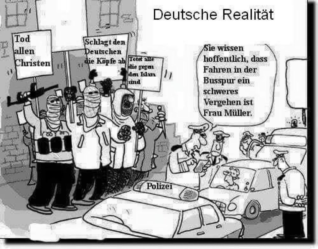 Floridawaldo1's tweet photo. @welt Man stelle sich vor die AFD ruft zur Demo auf und keiner Plündert oder Demoliert Geschäfte oder fakelt ganze Stassenzüge ab. Bei Antifa Demos brennen die Städte und hunderte Polizisten werden verletzt!! FINDE DEN FEHLER !!🫵🫵🫵 https://t.co/A9diwfb3D5