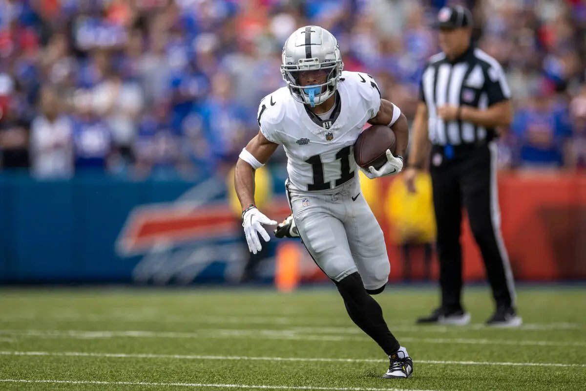 nflrums's tweet photo. #Raiders Tre Tucker has 371 receiving yards this season, better than: 

NIco Collins
DK Metcalf
Devonta Smith
Ja'Marr Chase 
Jakobi Myers
Justin Jefferson 
Emeka Egbuka 
Jaylen Waddle 
Stefon Diggs
Rashee Rice https://t.co/PBpjARDGVp