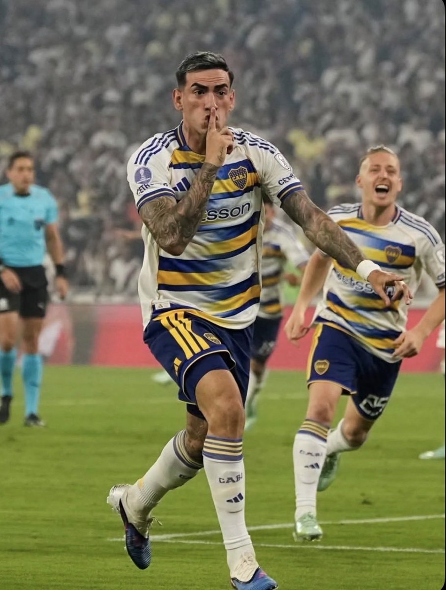 Volve10Riquelme's tweet photo. Come empezó // Como terminó https://t.co/nmR28aKkNJ
