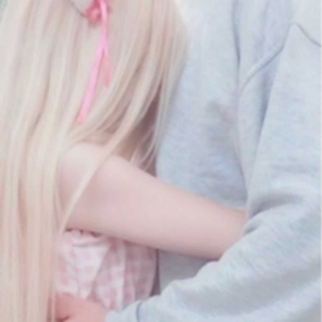 awkwardegirl's tweet photo. to be babied 🍼 https://t.co/lcKIMfrX8n