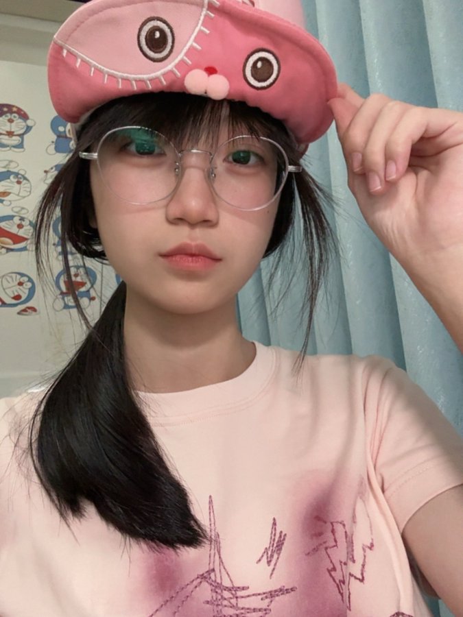cdpedra28's tweet photo. 亲戚刚走 有点瘙痒  ！！

自己拍下来了，有人来锐评一下吗 https://t.co/K6Lobvc6uS