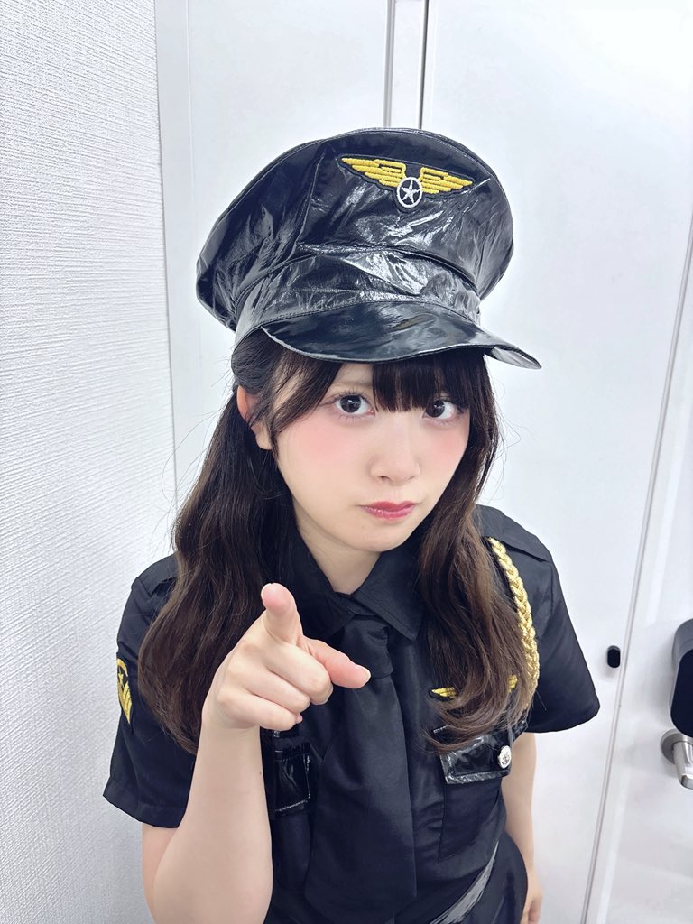 kato_shu_'s tweet photo. このポリス頼りなさそうって思ったでしょ、顔に書いてるぞ😾 #RainTree https://t.co/ooK50vsYVb
