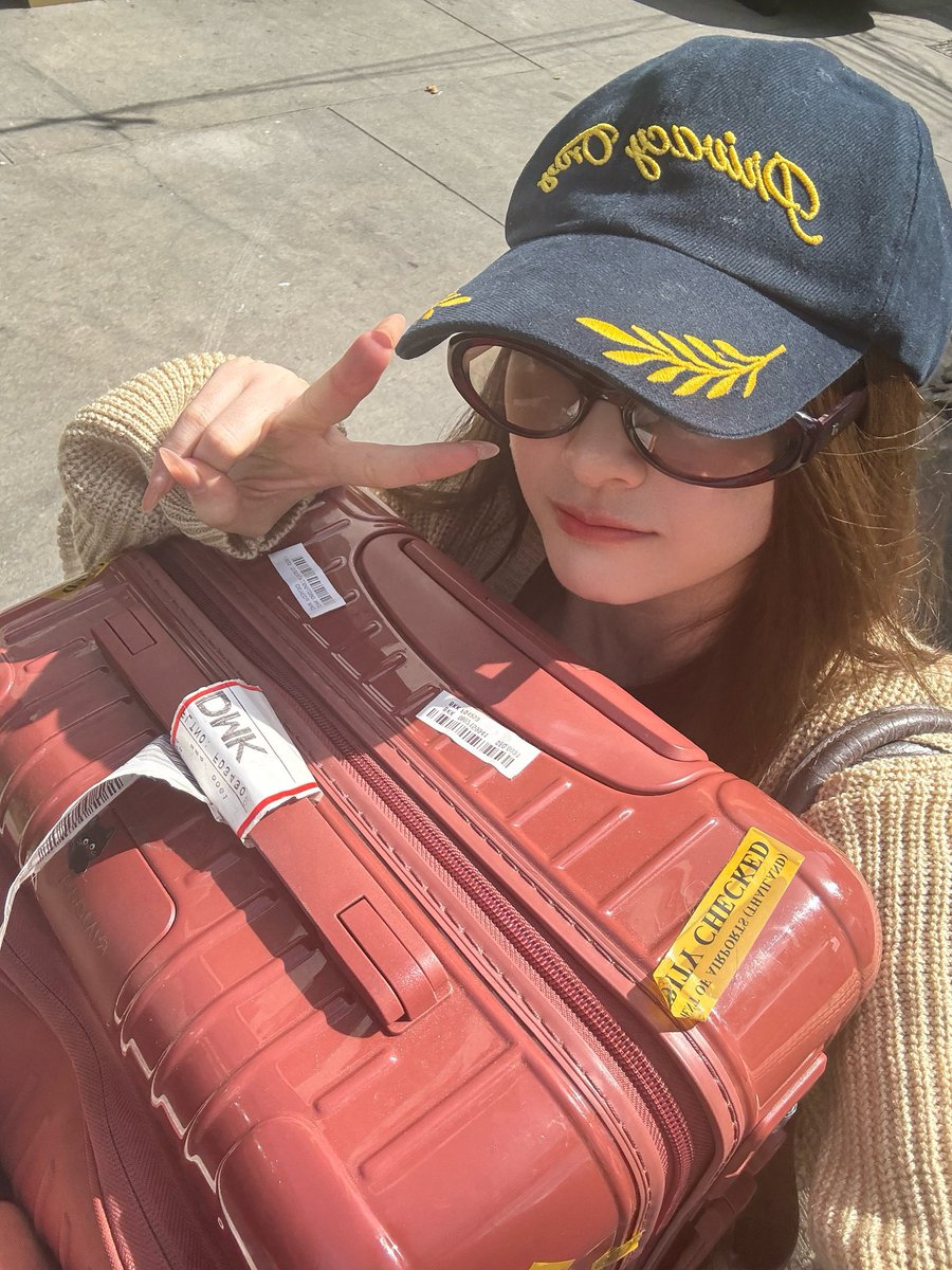 mimrttd's tweet photo. I’m a traveller
I travel from one problem to another https://t.co/uwd8hGp5sP