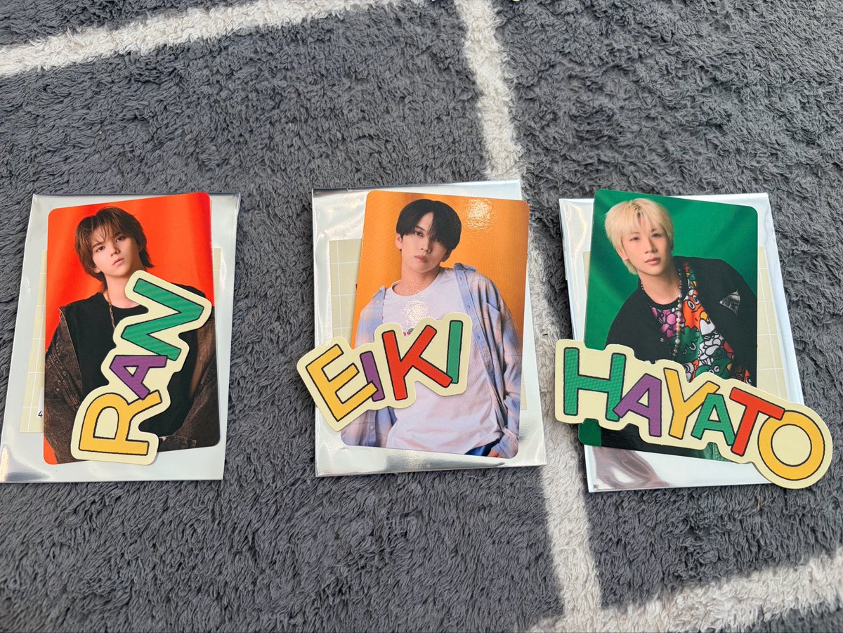 sg0922s's tweet photo. MAZZEL ファンミ グッズ 交換
トレカ
【譲】画像参照
【求】RYUKI,TAKUTO,SEITO

現場予定ないので郵送にてお取引になります！
お気軽にお声がけください！

#MAZZEL
#MAZZEL交換 https://t.co/tA3SyDqpzE