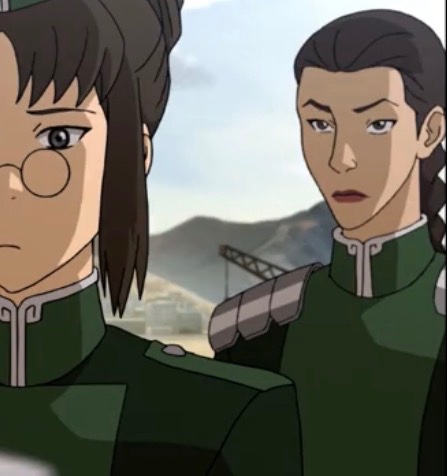 CringeLesbo's tweet photo. Kuvira fun fact number 7!
She requires her entire army to have their hair gelled/pulled back. The men are required to also shave the sides of their heads while the women are allowed to have various styles. https://t.co/20UIqPd00C