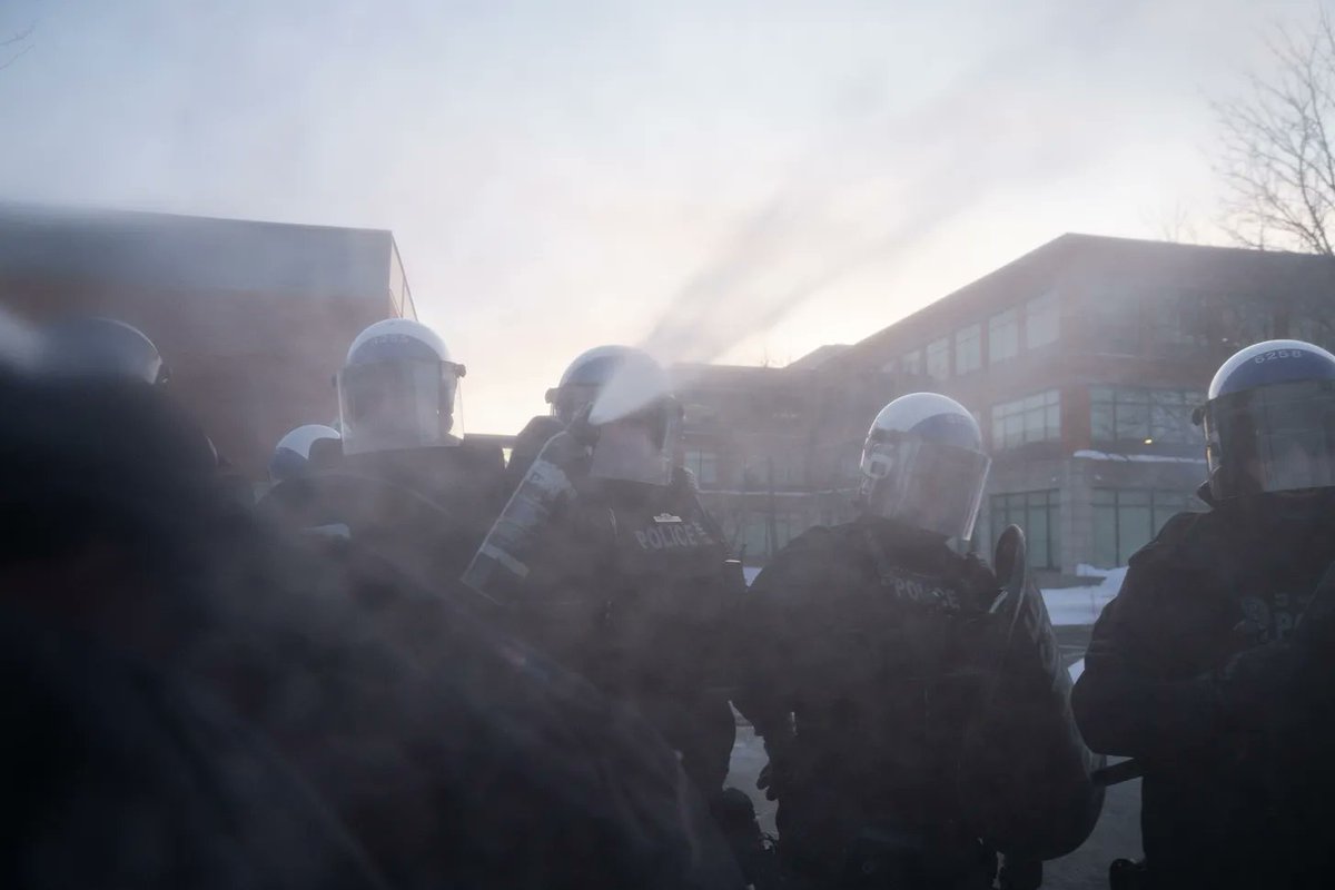 RobinEdgar's tweet photo. @CityNewsMTL @Gareth_MJ FYI @ErickAlneus &amp; @ProjetMontreal are #hypocritical in demanding #accountability for @SPVM #PoliceBrutality.

PM FAILed to take ANY preventative action when I asked PM to tell the #SPVM to STOP brutalizing photographers-videographers documenting protests.

#MySPVM #PolMTL #CMMTL https://t.co/Z6ntz8DRrZ