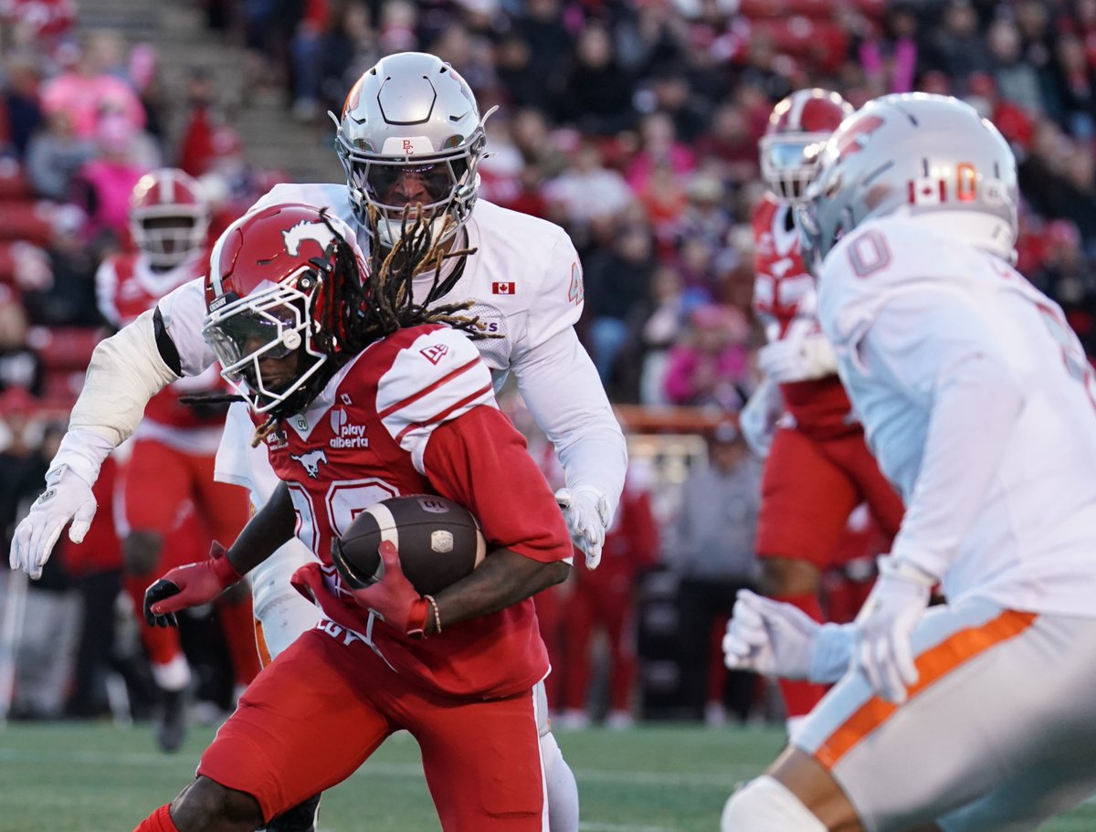 CFLStats's tweet photo. Deonta McMahon set a new career high with 105 rushing yards in Week 20!

It's the second time McMahon has surpassed 100 rushing yards in a game during his CFL career, with both performances coming this season.

#CFL https://t.co/T38kKl9mhD