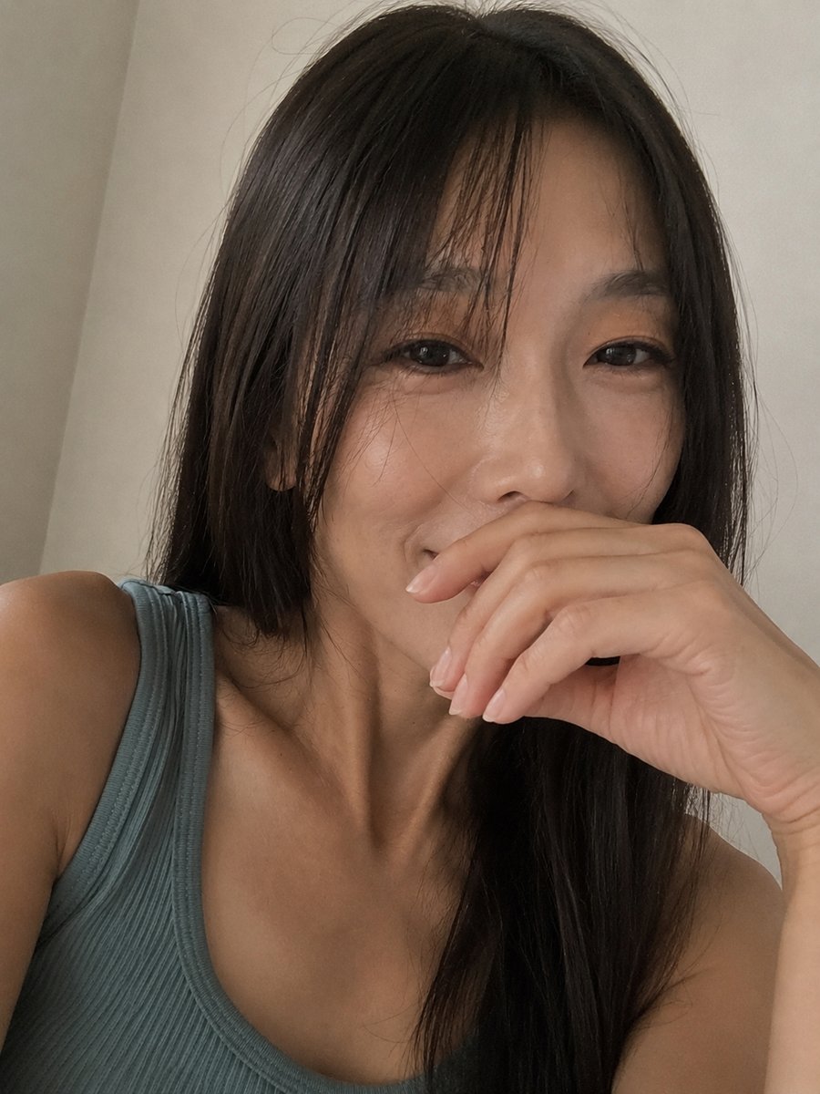 maaaaa69103612's tweet photo. 54歳。

閉経済み。

男好きです。

昔は隠してました。

今はもう
隠しません🤣🔥

好きな人には
抱きつきたいくらいです（笑）

こんな積極的熟女アリですか？ https://t.co/FiB0FlahW4