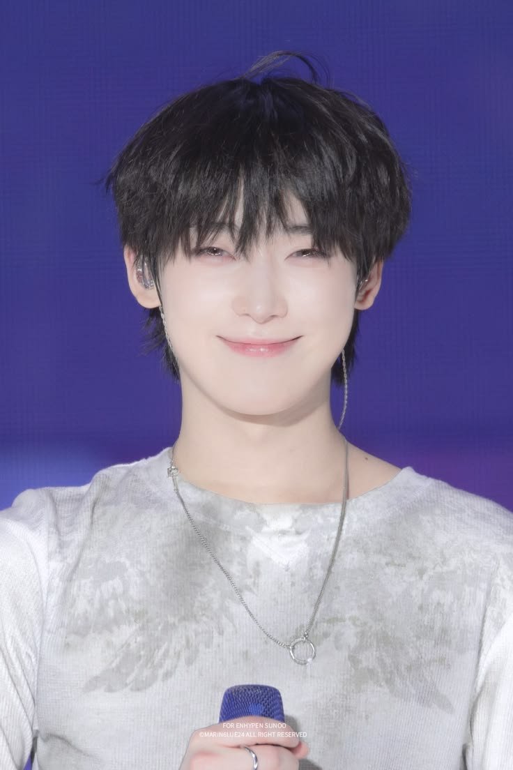 dollnooz's tweet photo. i love when sunoo smiles like this ◠‿◠ https://t.co/zKOnlpuMob