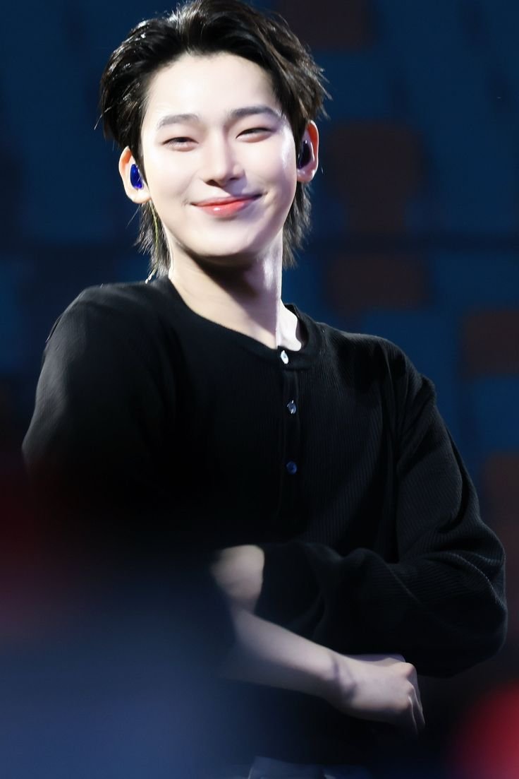 dollnooz's tweet photo. i love when sunoo smiles like this ◠‿◠ https://t.co/zKOnlpuMob