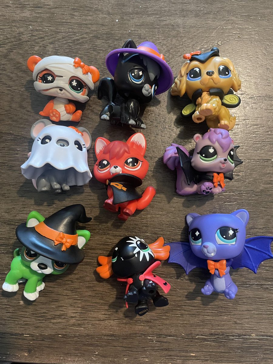 gh0ulfren's tweet photo. u guys have no idea how bad i need these.;(((i look for the blind bag ones alll the time. no luck…. https://t.co/bulQs807DH
