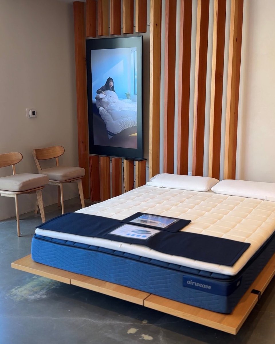 airweaveUSA's tweet photo. Your dream sleep setup is waiting for you in Santa Monica! ☁️

Stop by our flagship store to explore our mattresses, find your perfect fit with a personalized MattressFit scan, and enjoy complimentary matcha while you’re here. 🍵

📍 1209 Montana Ave, Santa Monica https://t.co/BjDb8UXUUH