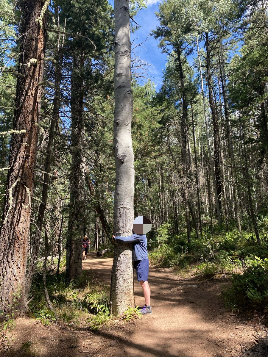 Raelthy's tweet photo. Love me a treehuggin son of a gun https://t.co/E1ex1E0h0x