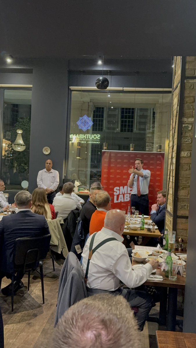 SME4LABOUR's tweet photo. @HFalconerMP @KanishkaNarayan @JadeBotterill The message around the room was clear: political change takes sustained work, and MPs like Oliver need strong teams and support in place well before the next general election. Oliver thanked everyone for coming and for supporting his work, and we were proud to play our part. https://t.co/Agmmd0lWV3