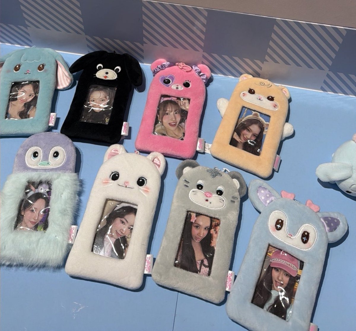 oncetwicebra's tweet photo. FOFINHOS! 🧸 Confira os PhotoCard Holder dos novos mascotes do TWICE, os "TDOONGZ". 💕

#TWICE #트와이스 @JYPETWICE https://t.co/mvda6IzXww
