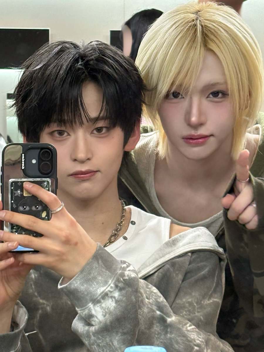 chmS2_'s tweet photo. #이청명 #leecheongmyeong #idntt #아이덴티티 #토와 #towa https://t.co/1um4vrrZeG