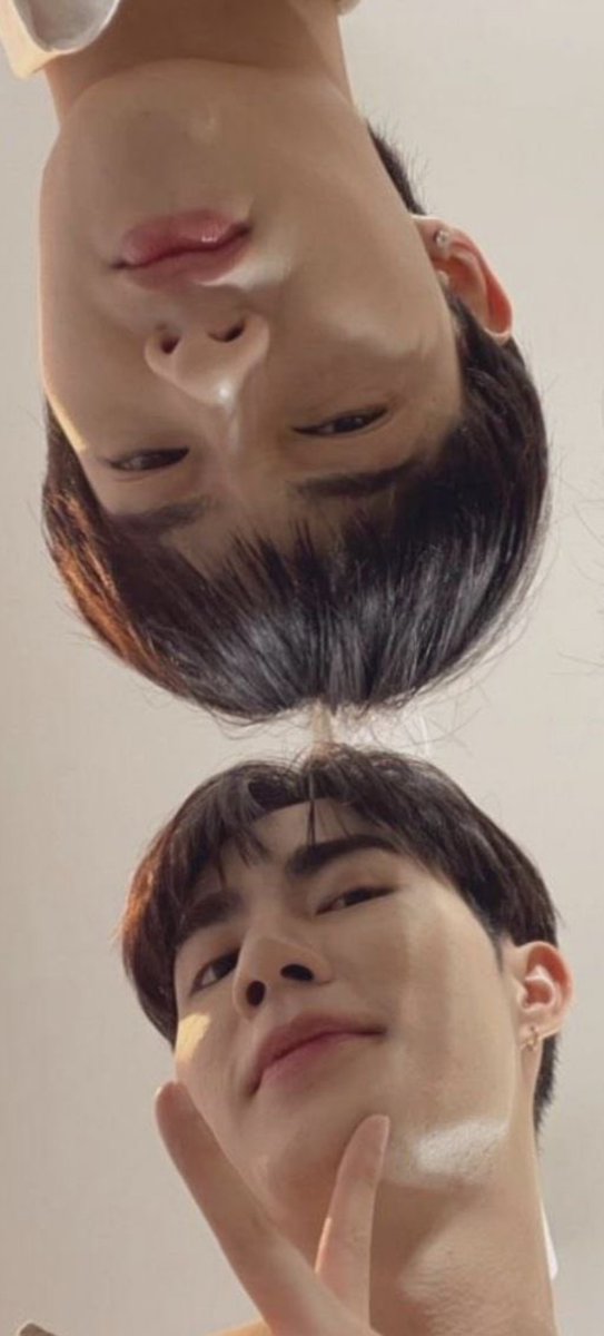 rainznn's tweet photo. This kind of pics ‹𝟹 #ZeeNuNew https://t.co/qY0LphLeid