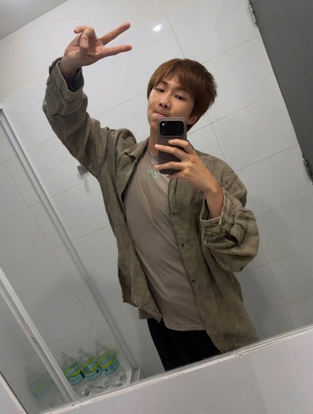 BTSAnswerBr's tweet photo. (2/2) https://t.co/lWKCrY8ZPu