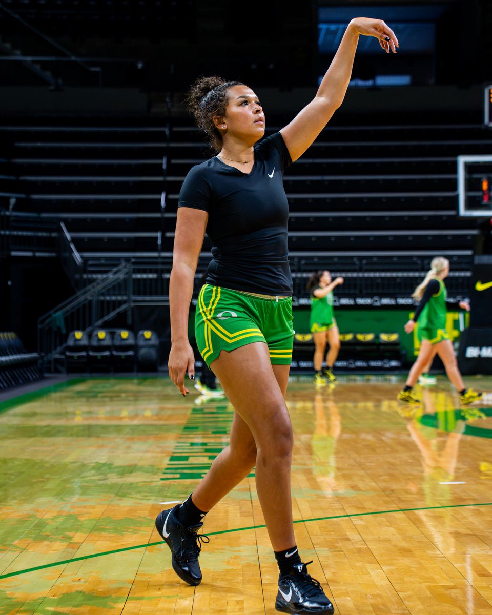 OregonWBB's tweet photo. Gettin’ warm. 

#GoDucks https://t.co/7DQtn9v30p