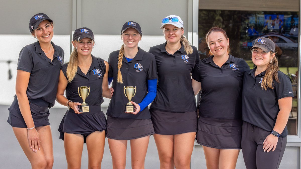 BartonAthletics's tweet photo. Congrats to the Bulldogs' women's golf team ➡️ winners of the 2⃣0⃣2⃣6⃣ Barton Fall Intercollegiate! . Terra Schmitt ➡️ individual medalist! . #BartonBold . #BCBulldogs . @ConfCarolinas . ⛳️⛳️ . 🏌️‍♀️🏌️‍♀️ . Wilson Country Club. https://t.co/Xw8F2pdZaZ