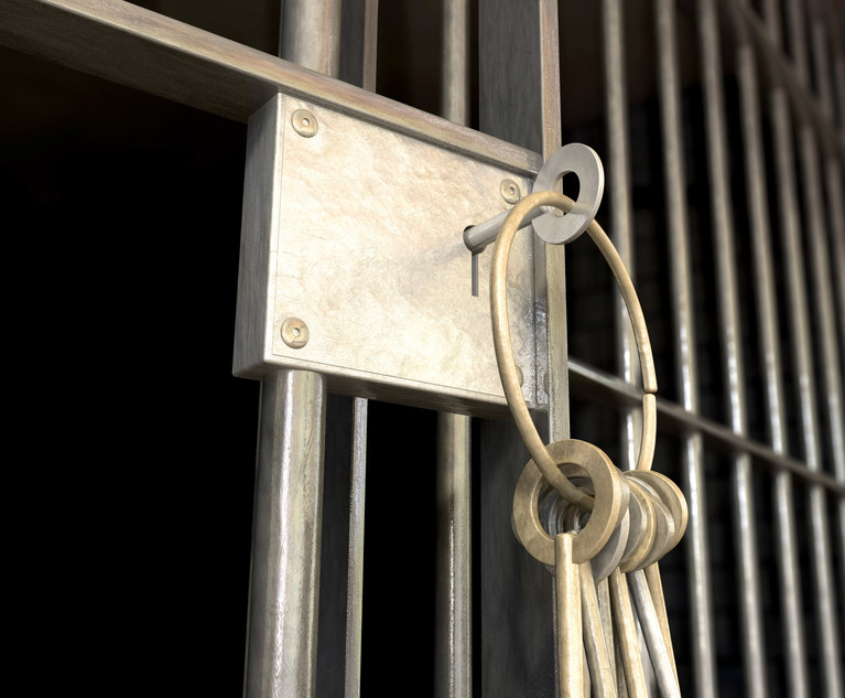 CU_Times's tweet photo. Brothers Sentenced to Prison for Staging $197K Credit Union Robbery dlvr.​it/TW0Kr4 https://t.co/4uRnvwYd6m